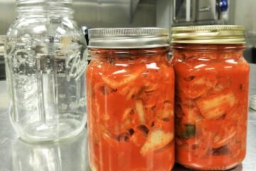 Kimchi caseiro: fermentado coreano com gochugaru